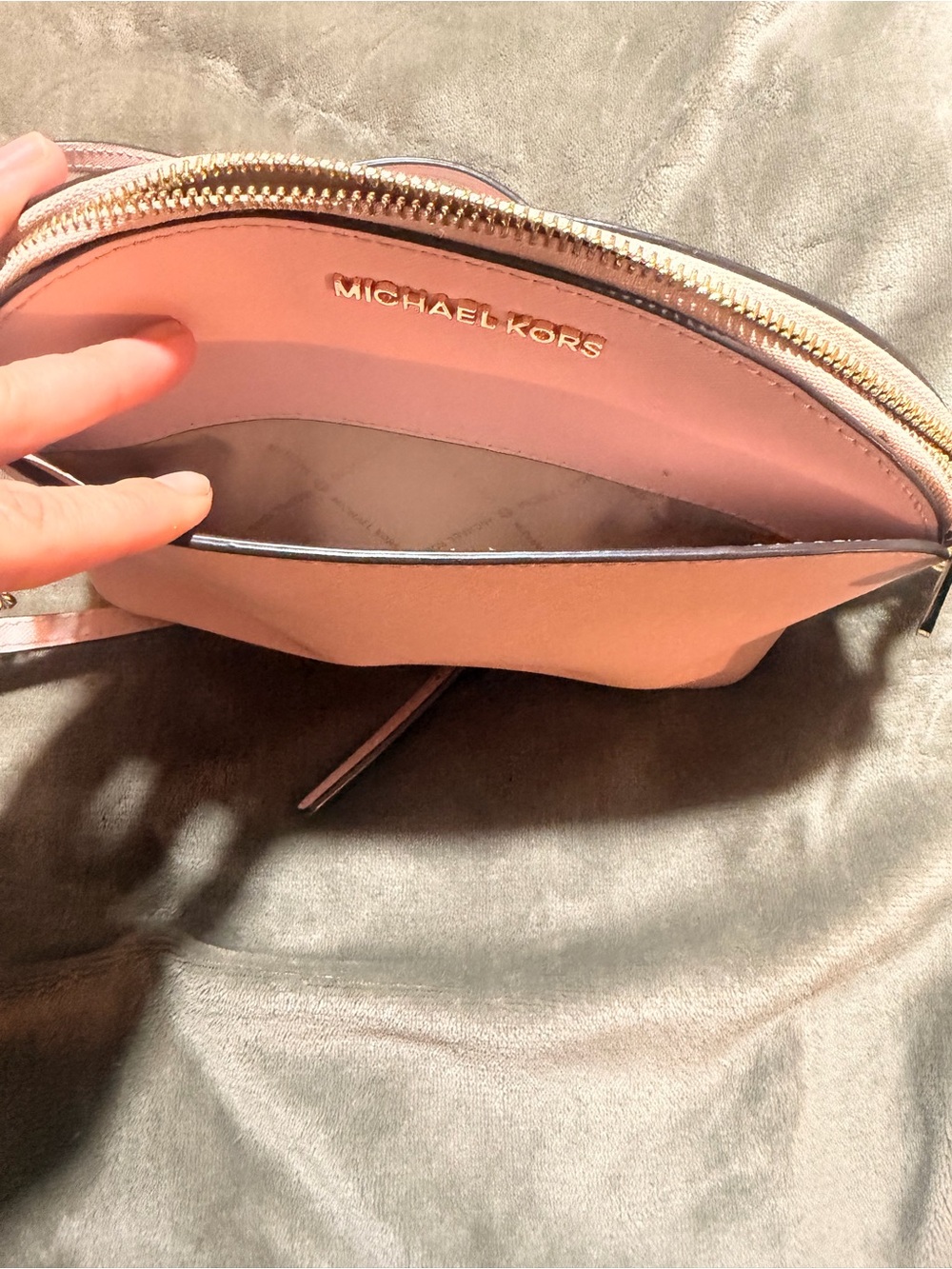 MICHAEL KORS Pale Pink Saffiano Leather Crossbody Bag - Picture 6 of 9